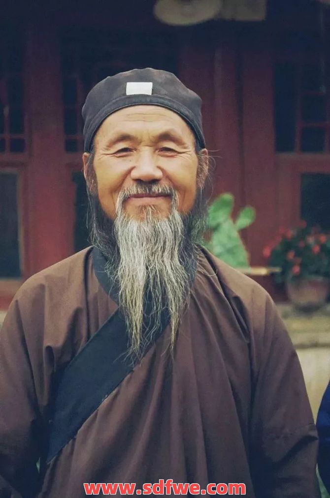 道士可能不是人，但狗道是真的狗